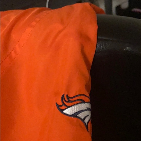 4T Denver Broncos windbreaker with hood. - Picture 5 of 8